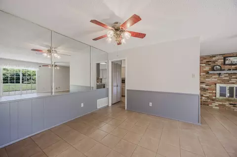 1128 Irwin Dr, Hurst, TX 76053 photo 7