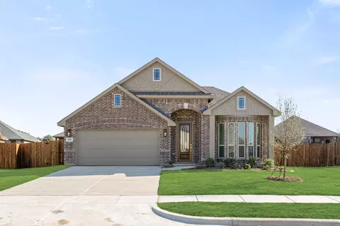 191 Creekside Dr, Sanger, TX 76266