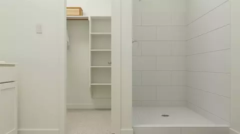 Bath - 2616 Conroe Rd, Celina, TX 75009 photo 1 of 4
