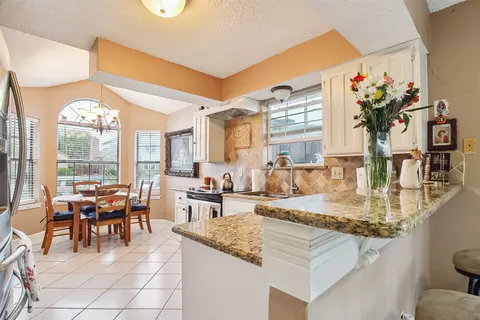 2704 Game Lake Dr, Irving, TX 75060