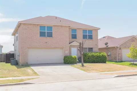 241 Allenwood Dr, Fort Worth, TX 76134