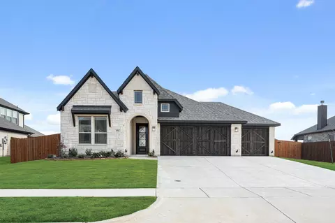 194 Memory Ln, Waxahachie, TX 75165