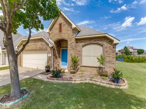 12440 Woods Edge Trl, Fort Worth, TX 76244
