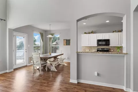 10701 Burnham Dr, Waco, TX 76708 photo 13