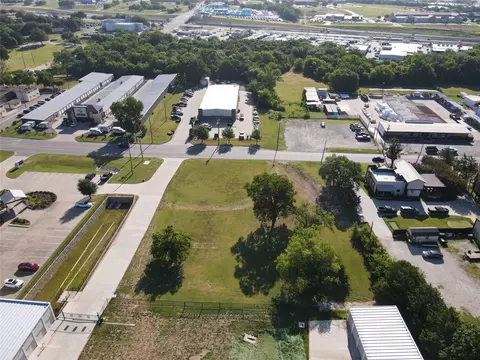 2412 Travis St, Sherman, TX 75092