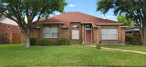 8409 Trail Lake Dr, Rowlett, TX 75088