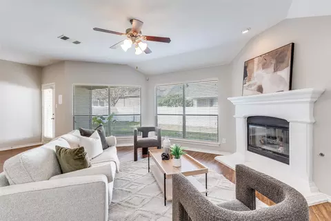 5037 Bomford Dr, Fort Worth, TX 76244