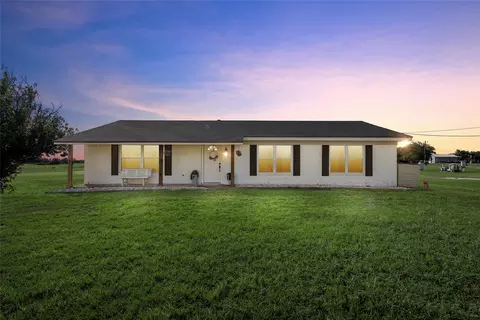 12647 Chapel Rd, Lorena, TX 76655