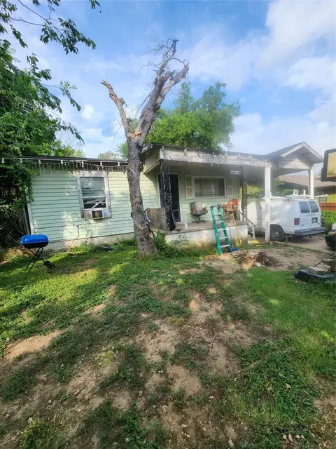 2821 NW 31st St, Fort Worth, TX 76106