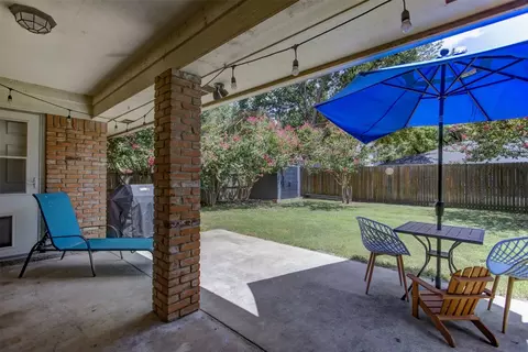 Exterior - 1012 Purdue Dr, Arlington, TX 76012 photo 9 of 10