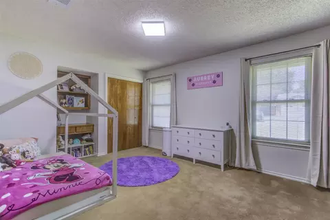 Bedroom - 1012 Purdue Dr, Arlington, TX 76012 photo 1 of 7