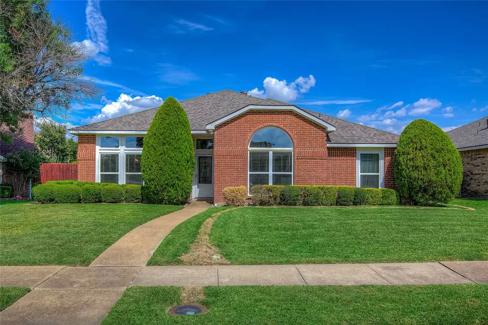 Exterior - 924 Jacksonhole Ln, Mesquite, TX 75149 photo 1 of 4