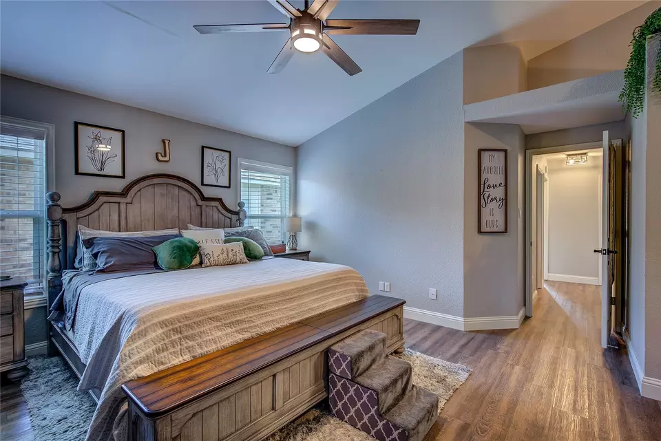Bedroom - 924 Jacksonhole Ln, Mesquite, TX 75149 photo 2 of 5