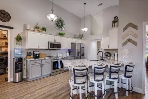 Kitchen - 924 Jacksonhole Ln, Mesquite, TX 75149 photo 1 of 3