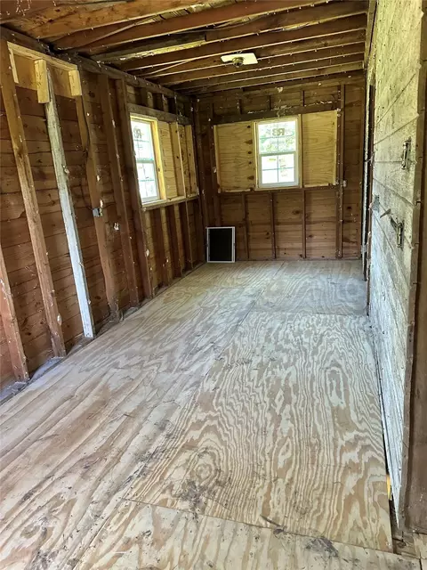 Entry Way - 404 E Ross Ave, Mart, TX 76664 photo 3 of 3