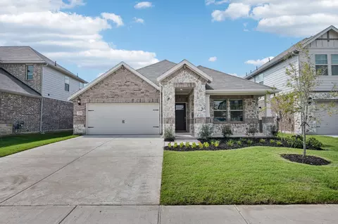 3310 Pat Mayse Dr, Farmersville, TX 75442