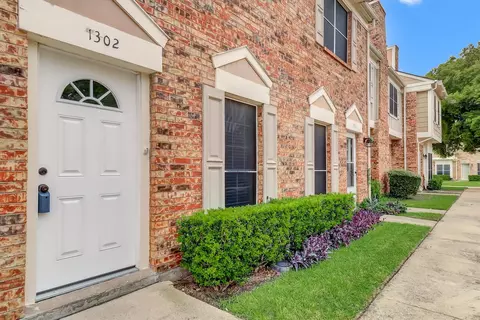 3801 14th St #1302, Plano, TX 75074