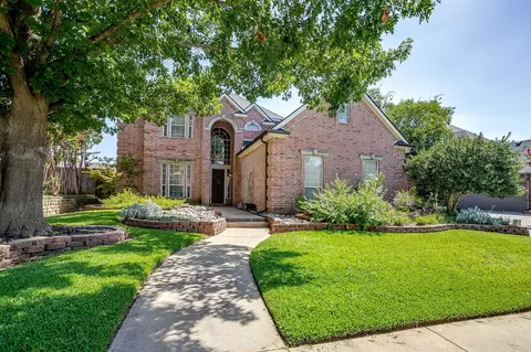 1204 Carousel Dr, Bedford, TX 76021