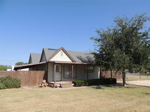 226 N Birch, Trent, TX 79561