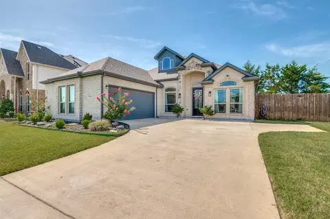 1626 Midlake Dr, Cedar Hill, TX 75104