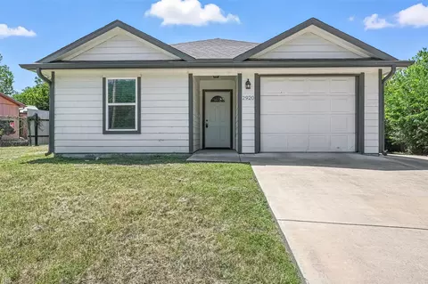 2920 Berryhill Dr, Fort Worth, TX 76105