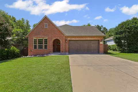 3817 Bryce Ave, Fort Worth, TX 76107