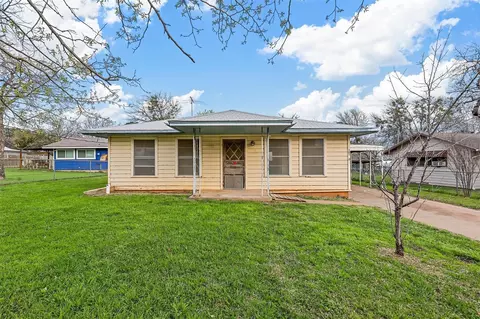 121 County Road 1424, Morgan, TX 76671