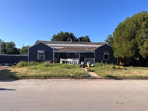 1710 S 17th St, Abilene, TX 79602