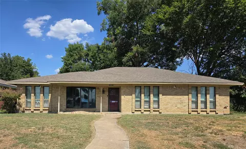 13414 Tom Field Rd, Farmers Branch, TX 75234