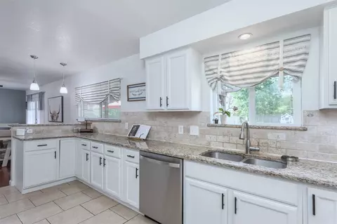 Kitchen - 502 E Alexander Ln, Euless, TX 76040 photo 2 of 3