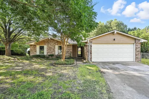 502 Lakeside Dr, Duncanville, TX 75116