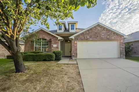 1009 Fredonia Dr, Forney, TX 75126
