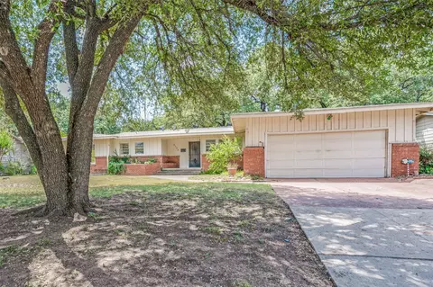5104 Malinda Ln S, Fort Worth, TX 76112