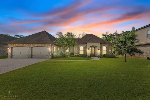 480 Long Acre Dr, Bossier City, LA 71111