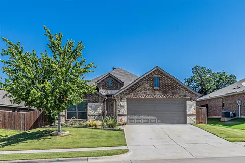1012 Deer Valley Dr, Weatherford, TX 76087