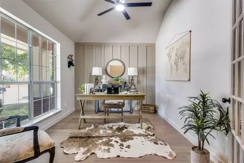 9220 Vineyard Ln, Fort Worth, TX 76123