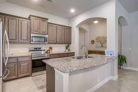 11705 Tuscarora Dr, Fort Worth, TX 76108