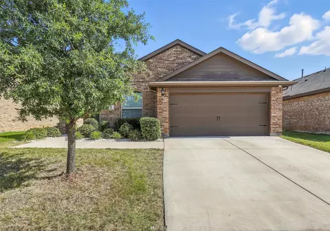 717 Rutherford Dr, Crowley, TX 76036
