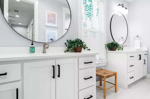 Bath - 421 Proctor Ave, Waco, TX 76708 photo 4 of 5