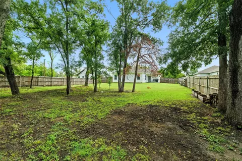 3802 College St, Greenville, TX 75401