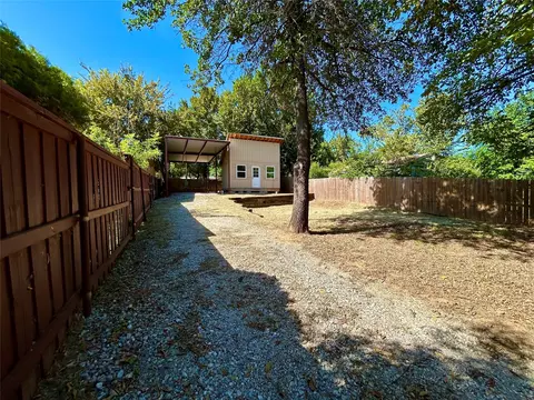 7159 Darling St, Azle, TX 76020
