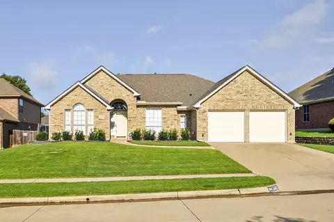 4611 Paddington Ln, Grand Prairie, TX 75052