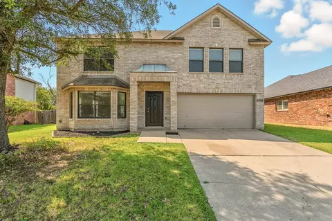 5204 Blue Cir, Haltom City, TX 76137