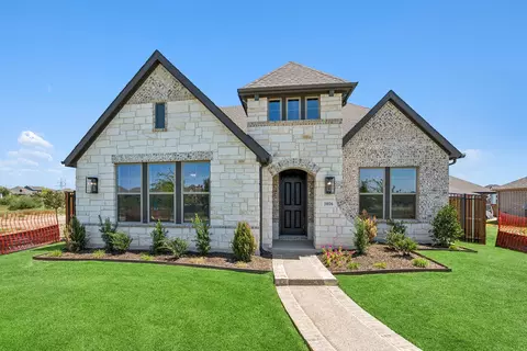 1016 Monarch Ave, Crowley, TX 76036