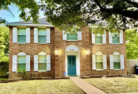 605 Edgewood Dr, Lancaster, TX 75146