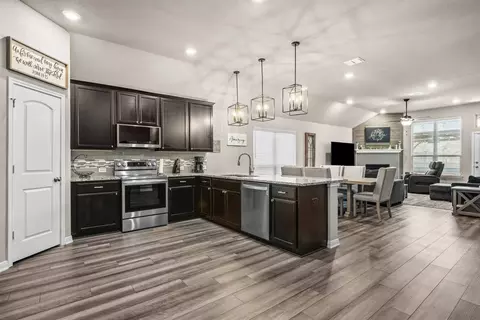 3200 Samson Dr, Lorena, TX 76655 photo 10