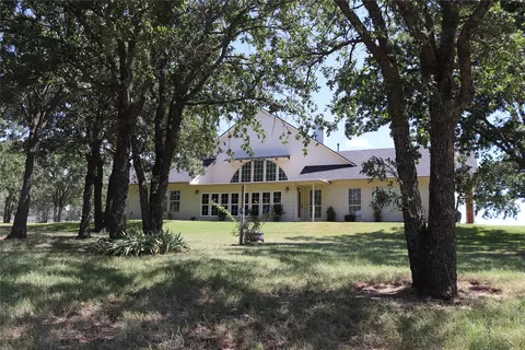 2642 Huddleston, Sunset, TX 76270
