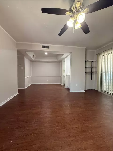 7431 Holly Hill Dr #110, Dallas, TX 75231