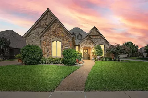 8000 Long Trail Dr, North Richland Hills, TX 76182