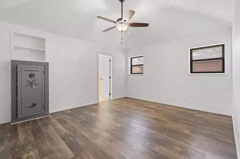 811 Mcanear St, Cleburne, TX 76033 photo 20
